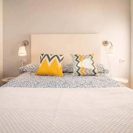 アパート Lovely Penthouse In Centre マルベーリャ