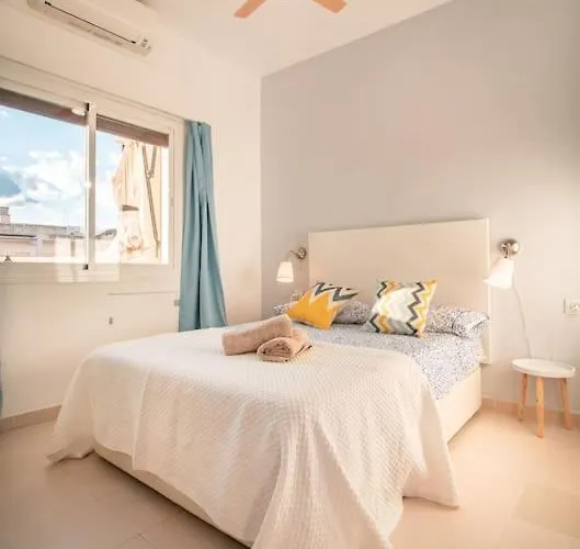 شقة Lovely Penthouse In Centre