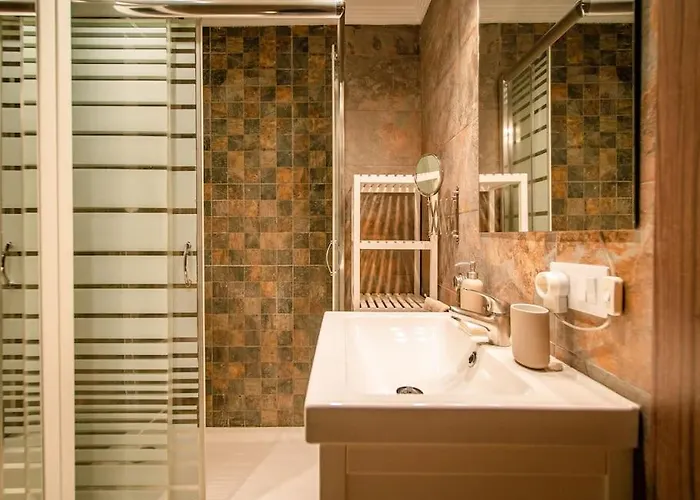 Lovely Penthouse In Centre شقة