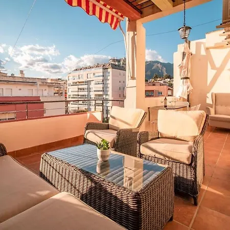 Lovely Penthouse In Centre Μαρμπέλλα