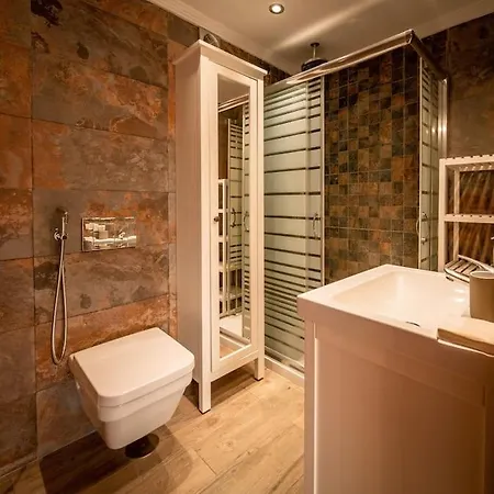 Lovely Penthouse In Centre